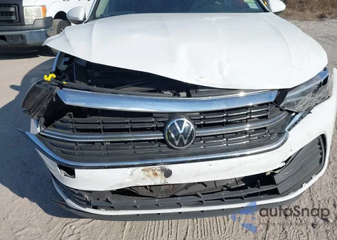 2024 Volkswagen Jetta 1.5T S из США, поврежденный, VIN 3VW5M7BU3RM069291